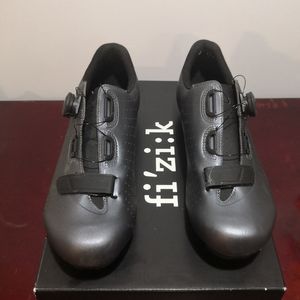 Fi'zi:k cycling shoes for men size 11 in black